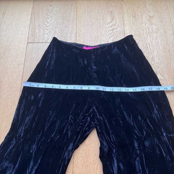 BETSEY JOHNSON BLACK CRUSHED VELVET WIDE LEG HIGH WAIST PANTS-2 - Picture 12 of 17